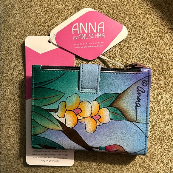 Anna by Anuschka Wallet-peacock                  NWT $40 - Picture 3 of 4